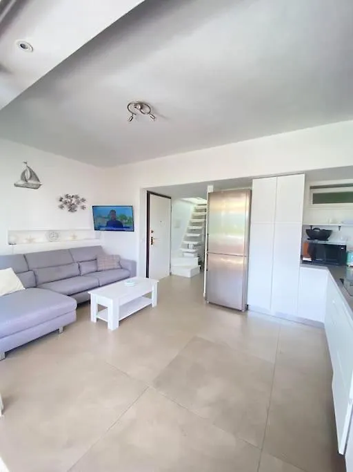 Casa Polly A Punta Marana 200 Mt Dalla Spiaggia Marinella  Apartment