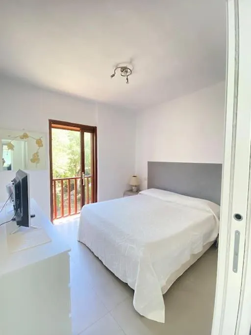 Apartment Casa Polly A Punta Marana 200 Mt Dalla Spiaggia Marinella